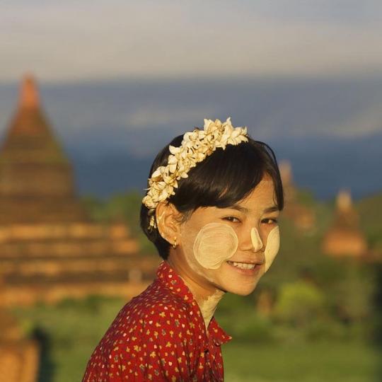 kem dưỡng da deleaf thanaka